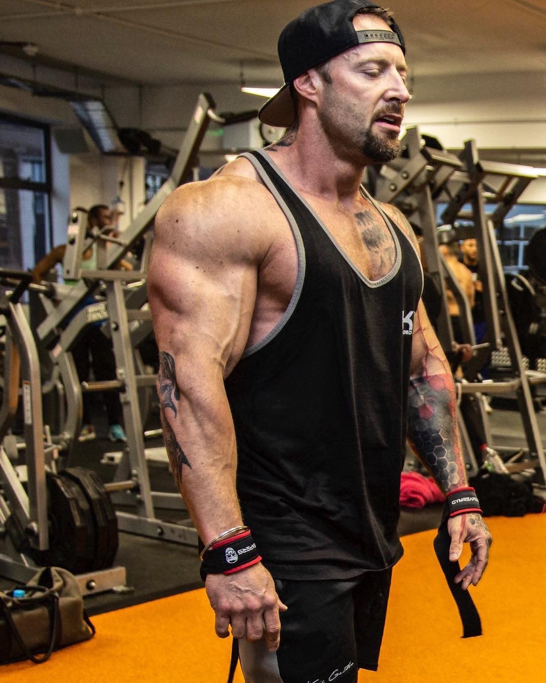 Highlighted features of Gymreapers weightlifting wrist straps offering durability and enhanced grip for lifters.