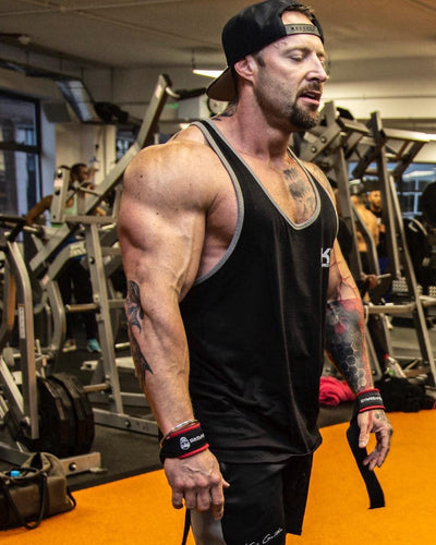 Highlighted features of Gymreapers weightlifting wrist straps offering durability and enhanced grip for lifters.